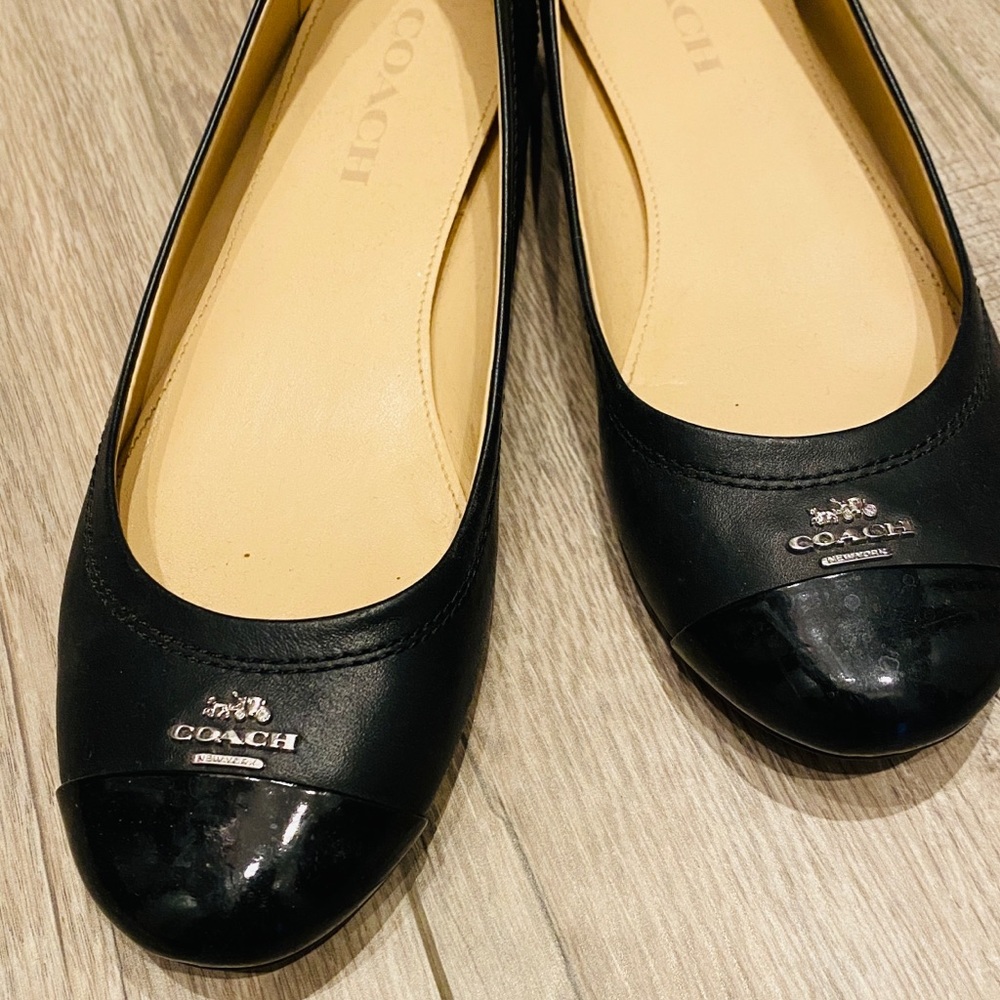 Coach flats